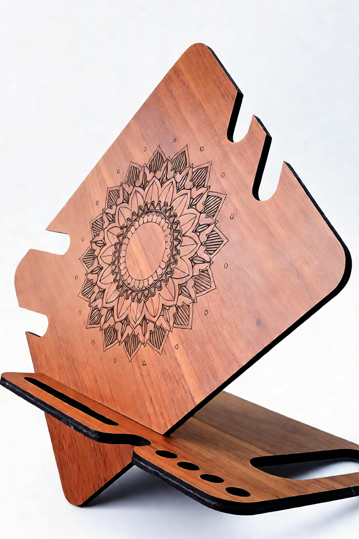 هولدر چندمنظوره چوبی با طرح ماندالا  | موبایل، ساعت، کلید، کیف پول و 4 خودکار